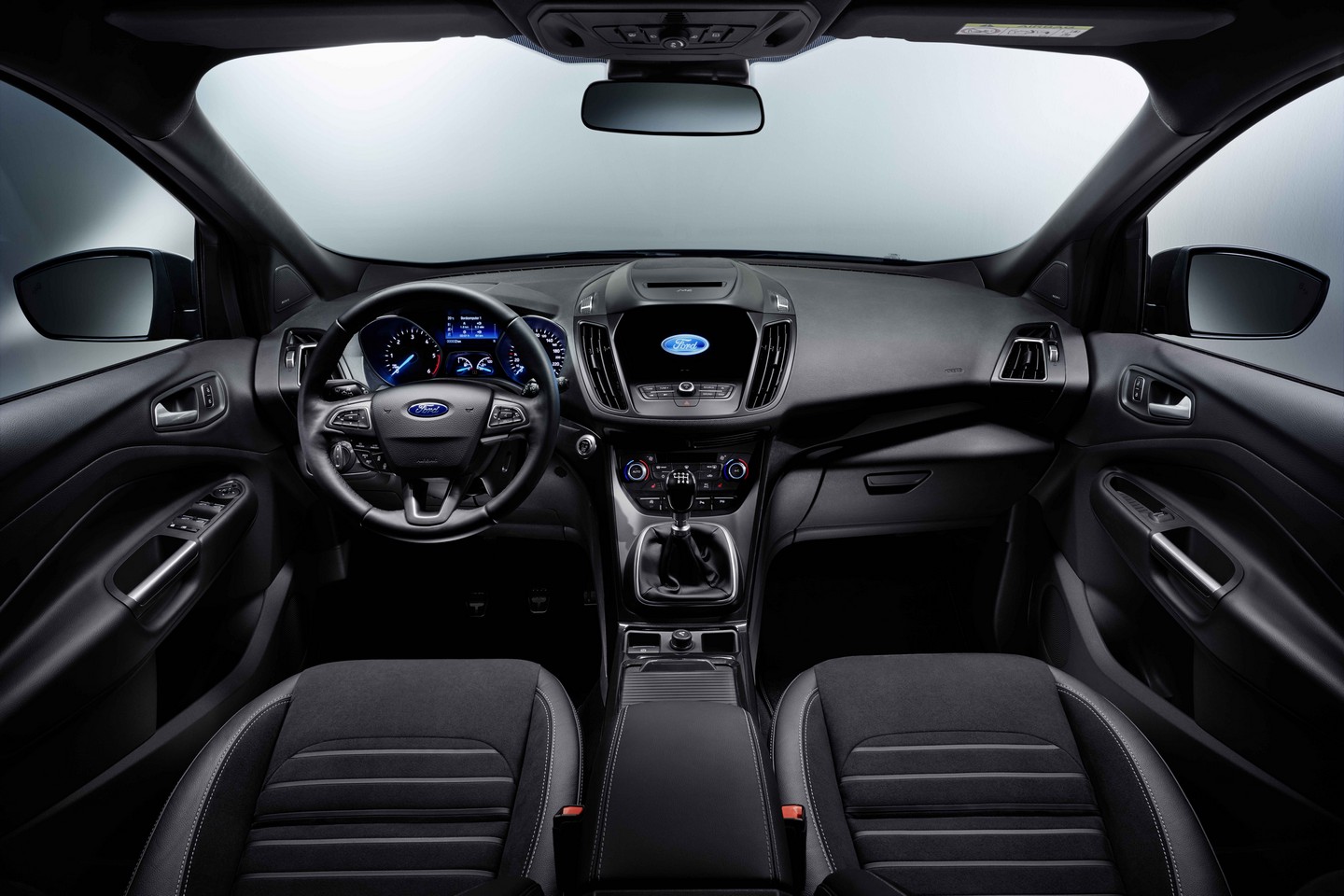 2016 Ford Kuga Makyaj Resim Galerisi