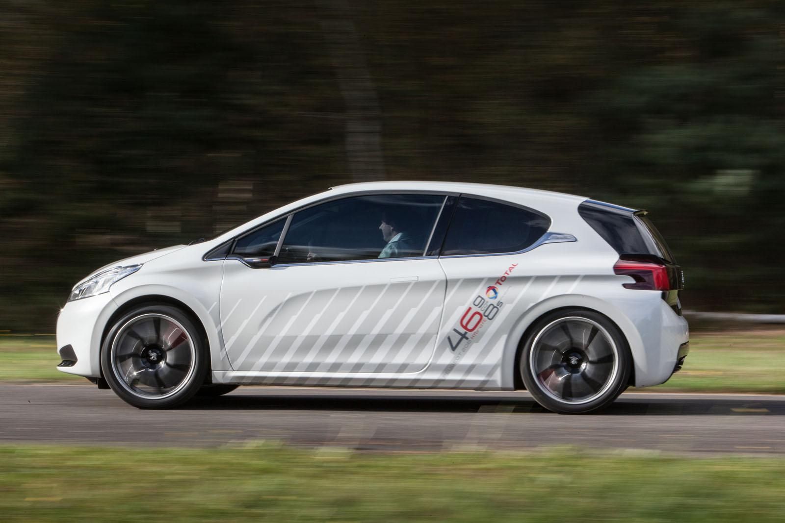 PEUGEOT 208 FE HYBRID AYRINTILI RESM GALERS