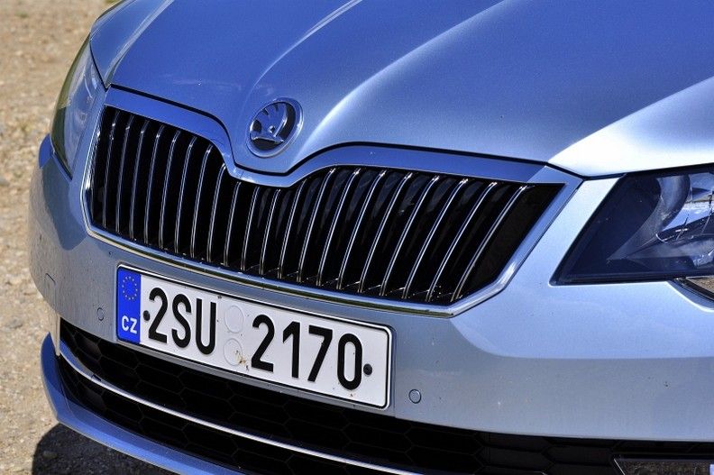 YEN� SKODA SUPERB 1.8 TSI 4X4 GALER�