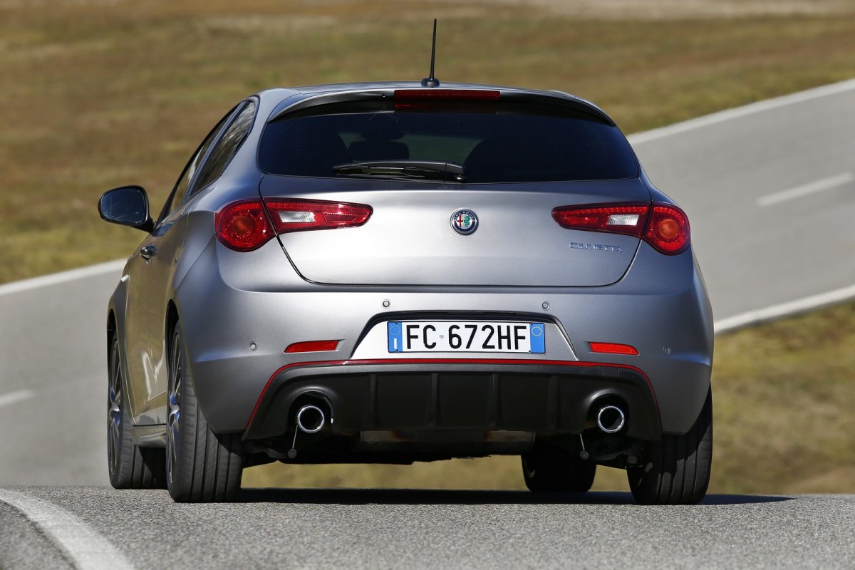 2016 Makyajl� Alfa Romeo Giulietta Detayl� Resim Galerisi