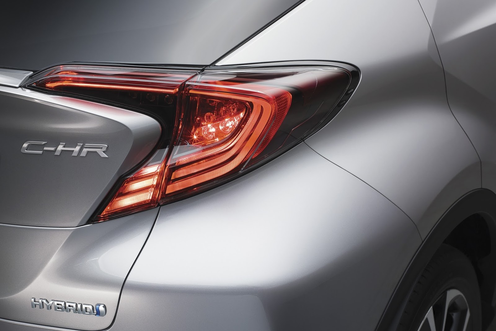 Toyota C-HR 2016 �lk Resim Galerisi