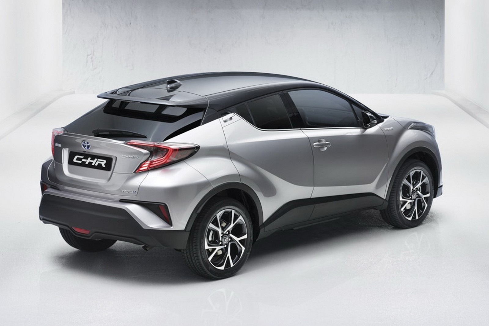Toyota C-HR 2016 �lk Resim Galerisi