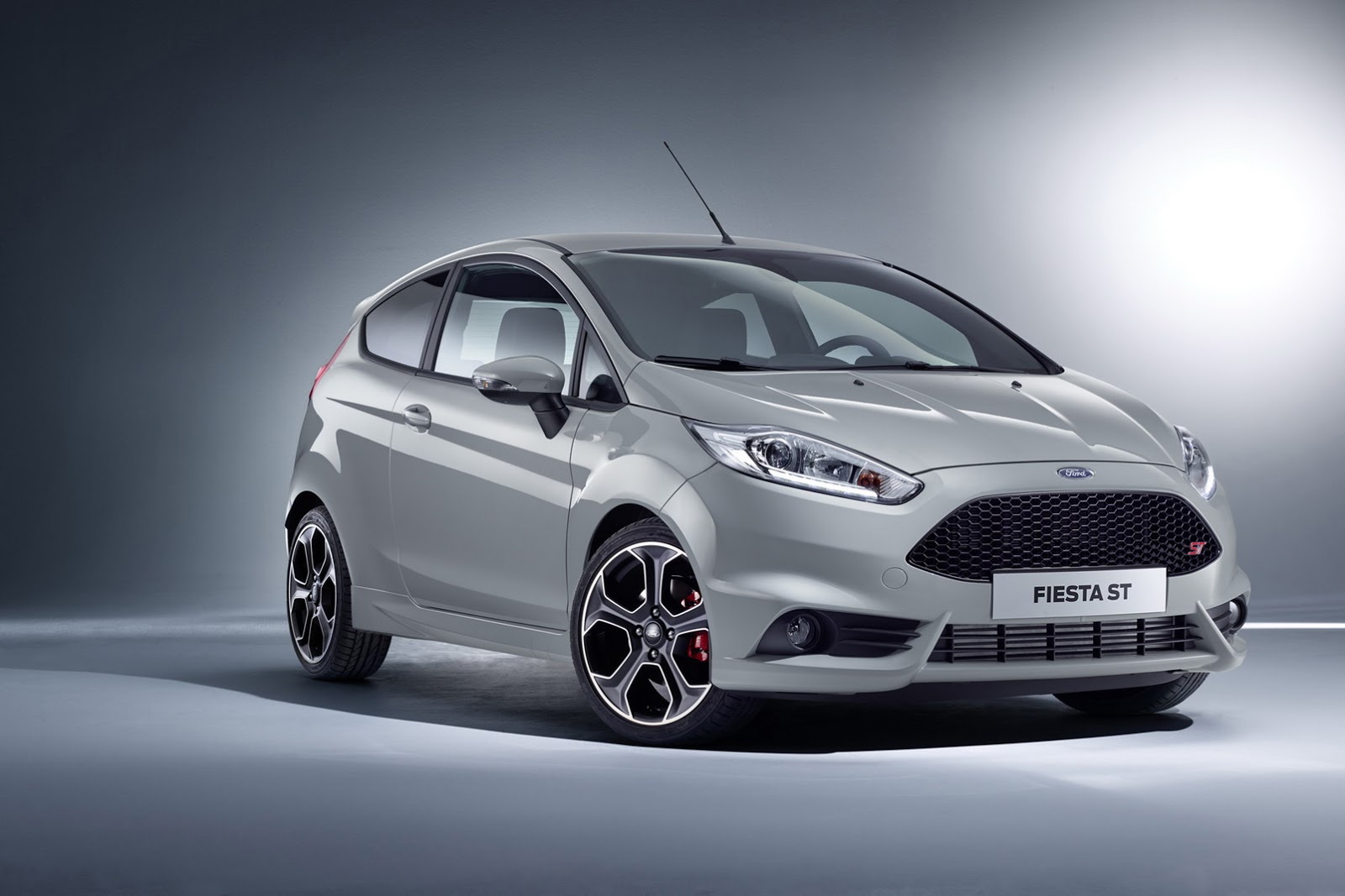 2016 Ford Fiesta ST200 Resim Galerisi