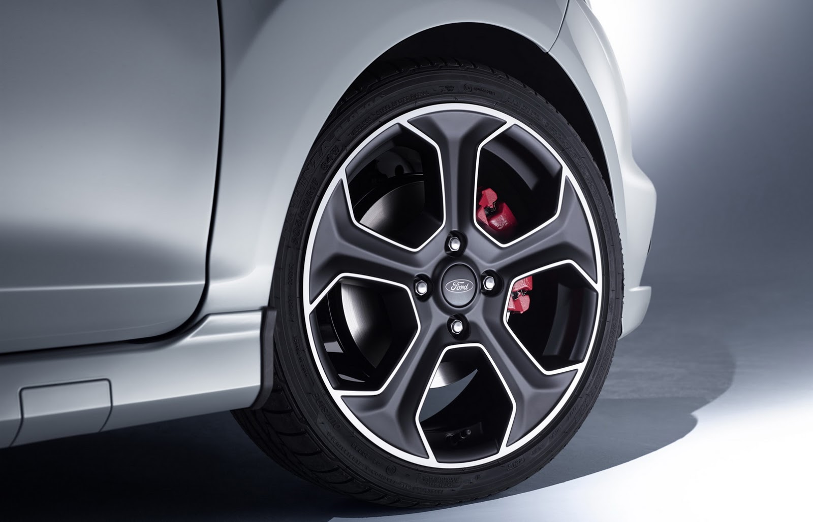 2016 Ford Fiesta ST200 Resim Galerisi