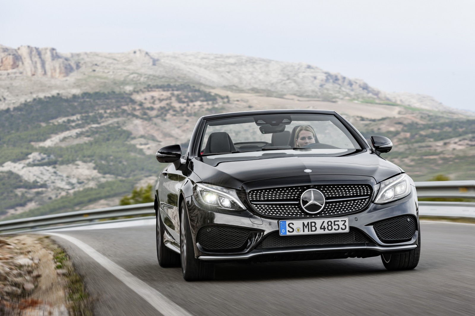 Mercedes C Serisi Cabriolet 2016 Resim Galerisi