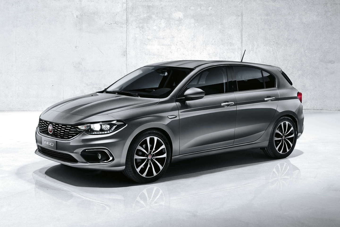 Fiat Egea Station ve Hatchback resim galerisi