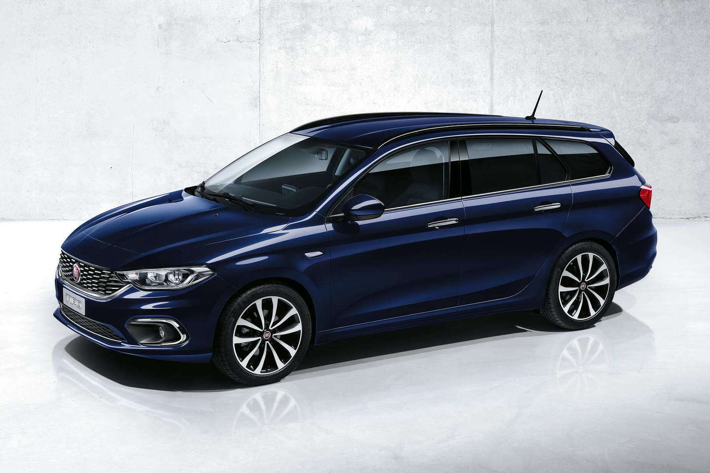 Fiat Egea Station ve Hatchback resim galerisi
