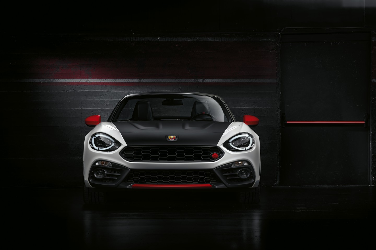 Abarth 124 Spider resim galerisi
