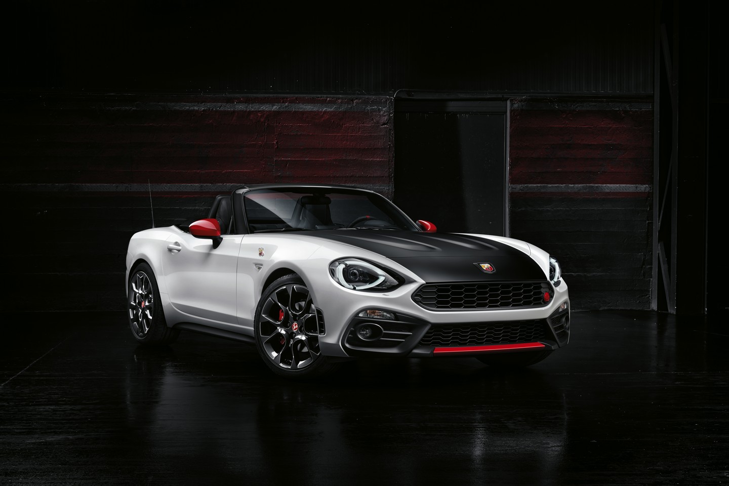Abarth 124 Spider resim galerisi
