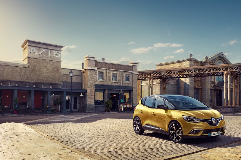 2016 Renault Scenic resim galerisi