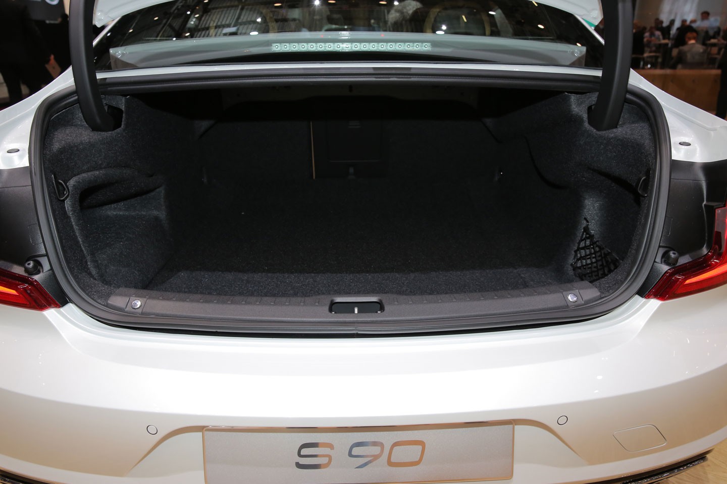 Cenevre Motor Show Volvo S90 T8 galerisi