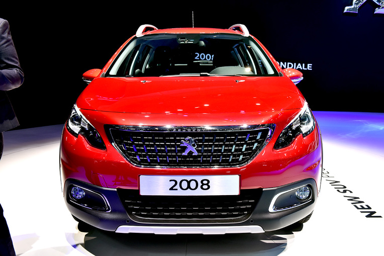 Cenevre Motor Show Peugeot 2008 galerisi