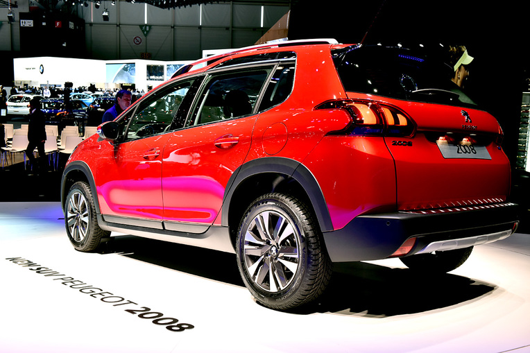 Cenevre Motor Show Peugeot 2008 galerisi