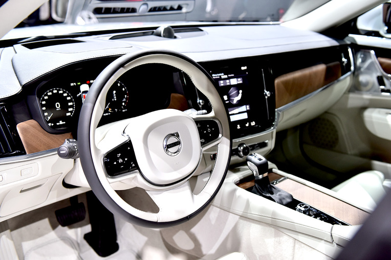Cenevre Motor Show 2016 Volvo V90 galerisi