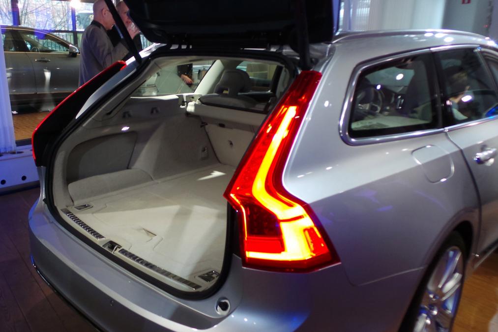 Cenevre Motor Show 2016 Volvo V90 galerisi