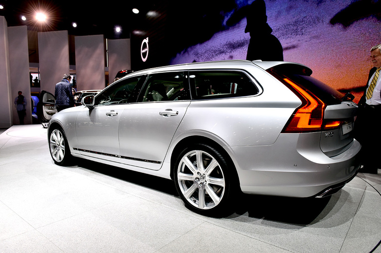 Cenevre Motor Show 2016 Volvo V90 galerisi