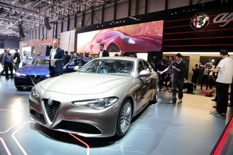 Cenevre Motor Show Alfa Romeo Giulia galeri