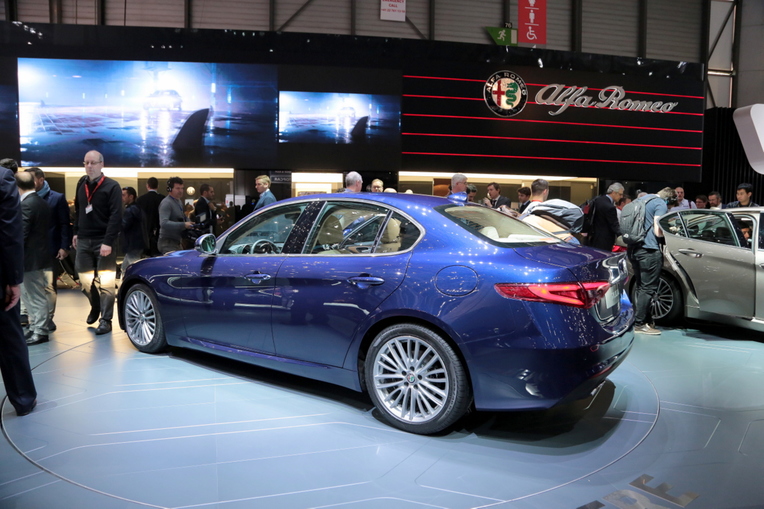 Cenevre Motor Show Alfa Romeo Giulia galeri