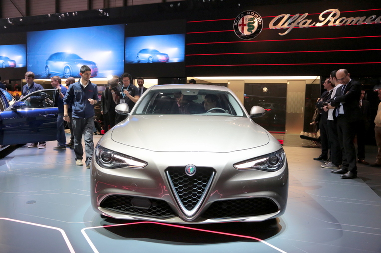 Cenevre Motor Show Alfa Romeo Giulia galeri