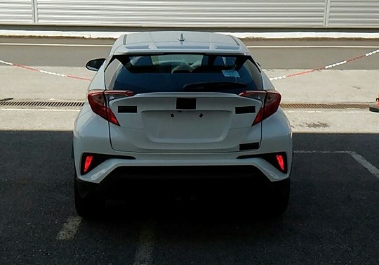 Toyota C-HR �lk �retim Resim Galerisi