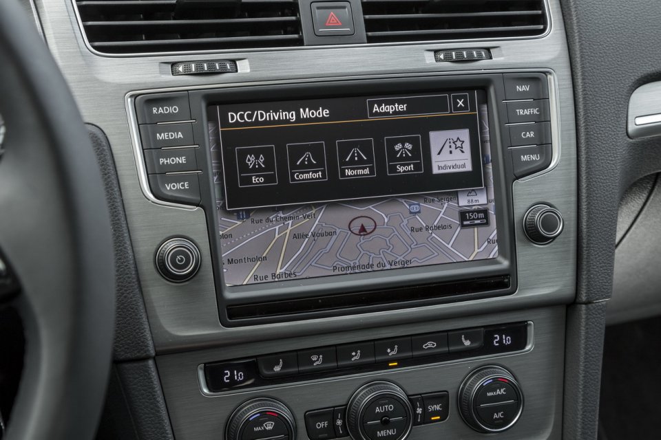 2016 Renault Megane VW Golf Kar��la�t�rma Resim Galerisi