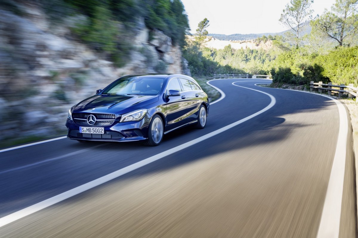 2016 Makyajl� Mercedes CLA ve CLA Shooting Brake Resim Galerisi