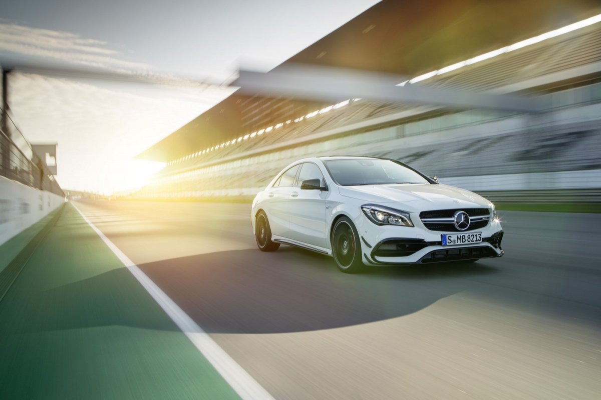 2016 Makyajl� Mercedes CLA ve CLA Shooting Brake Resim Galerisi