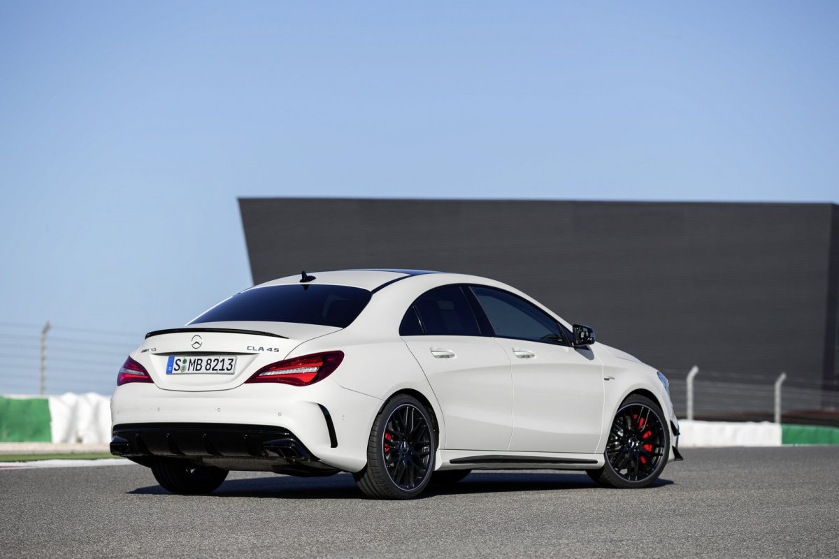 2016 Makyajl� Mercedes CLA ve CLA Shooting Brake Resim Galerisi
