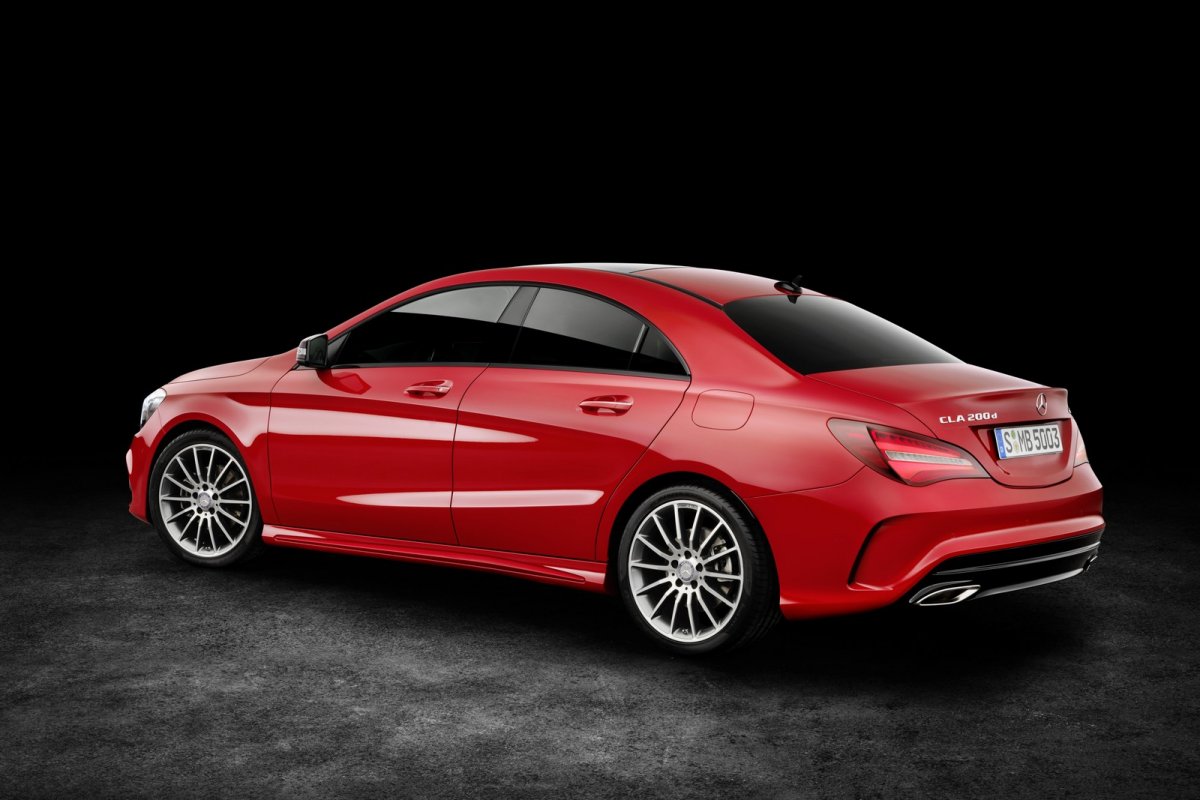 2016 Makyajl� Mercedes CLA ve CLA Shooting Brake Resim Galerisi