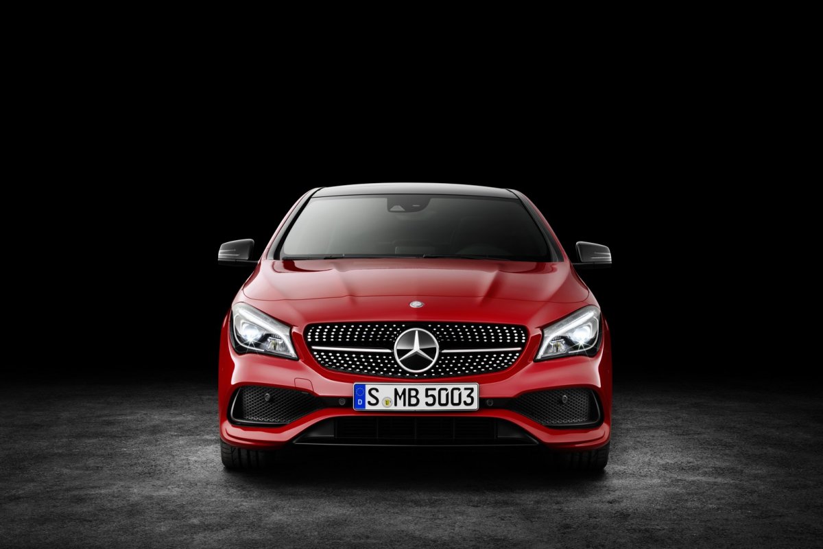 2016 Makyajl� Mercedes CLA ve CLA Shooting Brake Resim Galerisi