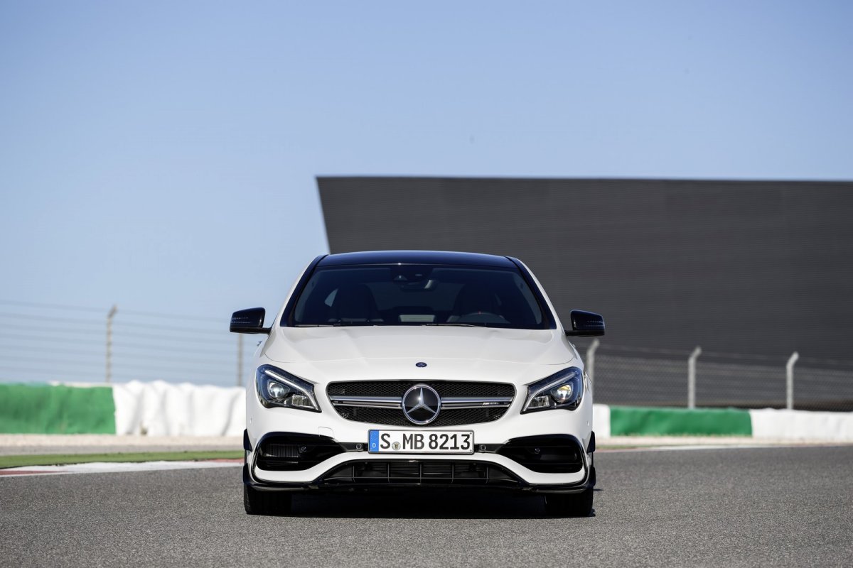 2016 Makyajl� Mercedes CLA ve CLA Shooting Brake Resim Galerisi