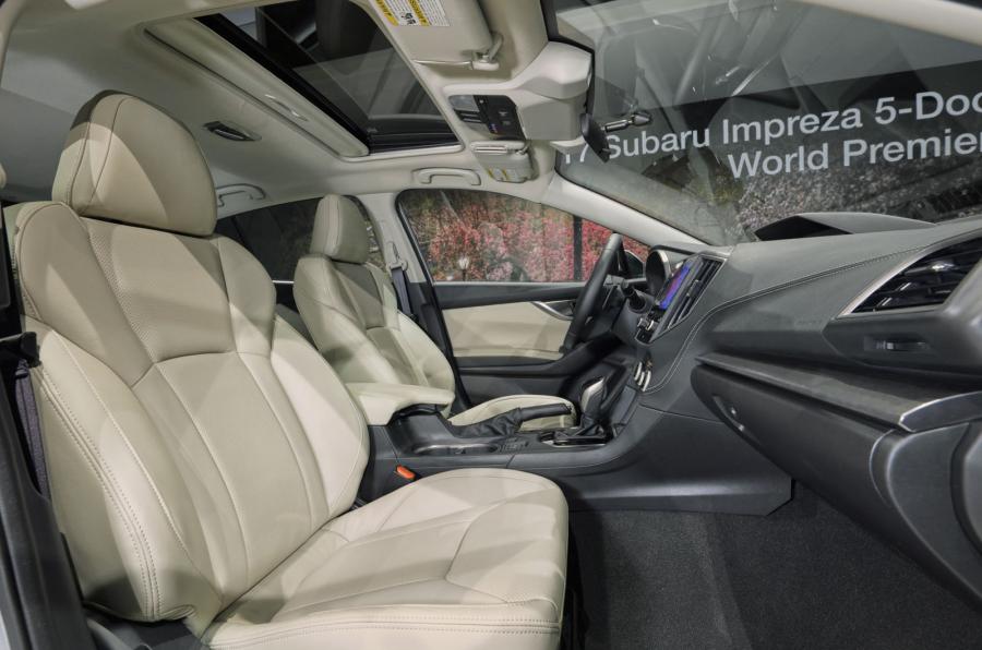 2017 Subaru Impreza Hatchback �lk Resim Galerisi 