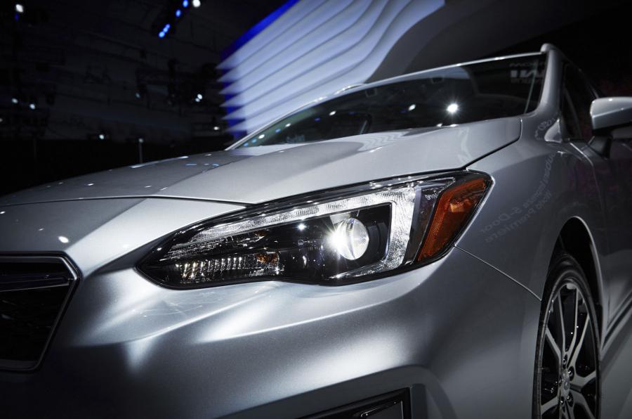 2017 Subaru Impreza Hatchback �lk Resim Galerisi 