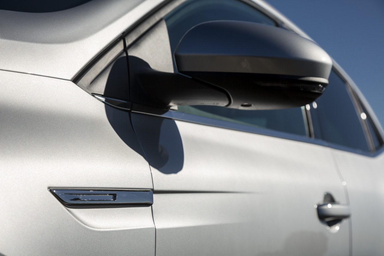 Yeni Renault Megane Canl� Resim Galerisi