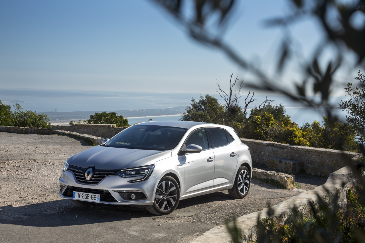 Yeni Renault Megane Canl� Resim Galerisi