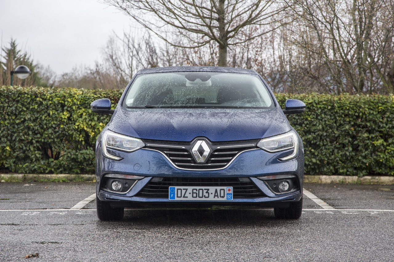 Yeni Renault Megane Canl� Resim Galerisi