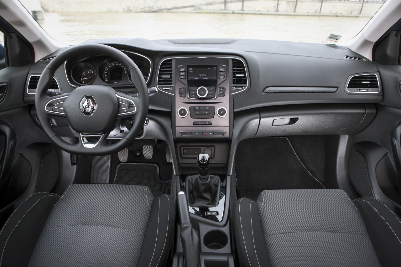 Yeni Renault Megane Canl� Resim Galerisi