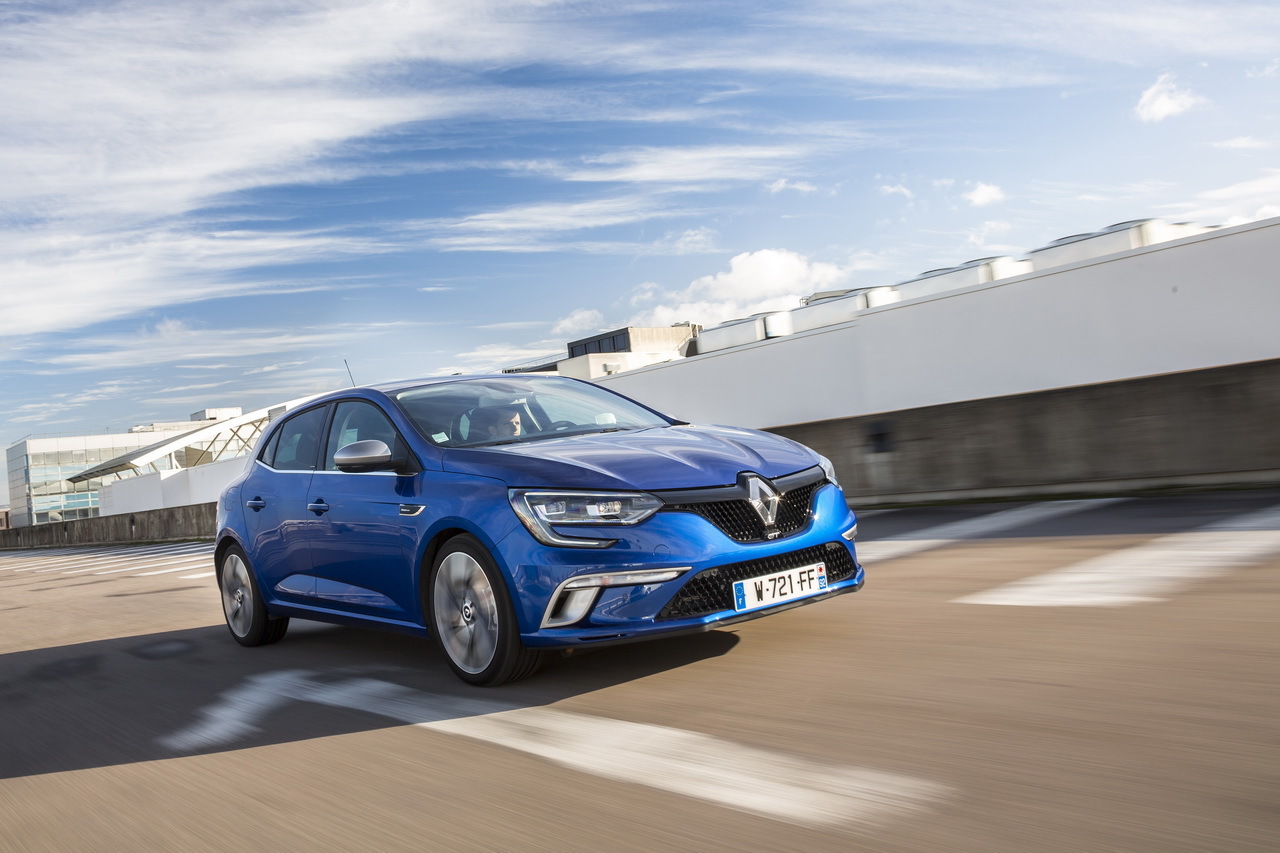 Yeni Renault Megane Canl� Resim Galerisi