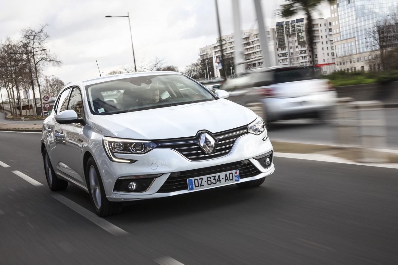 Yeni Renault Megane Canl� Resim Galerisi