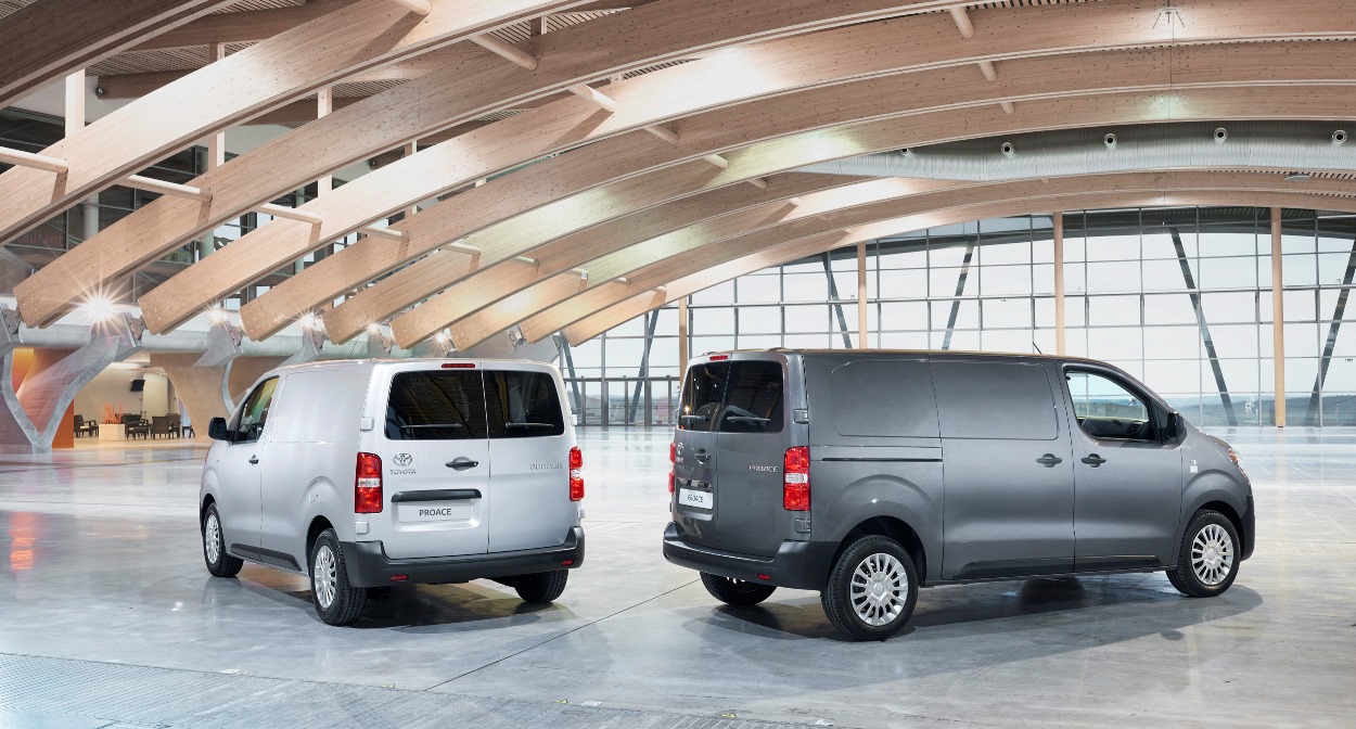 Yeni Toyota Proace Van 2016