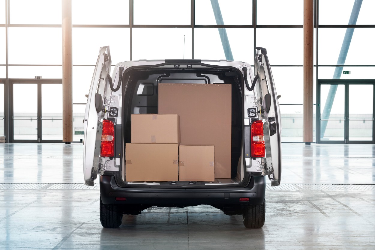 Yeni Toyota Proace Van 2016