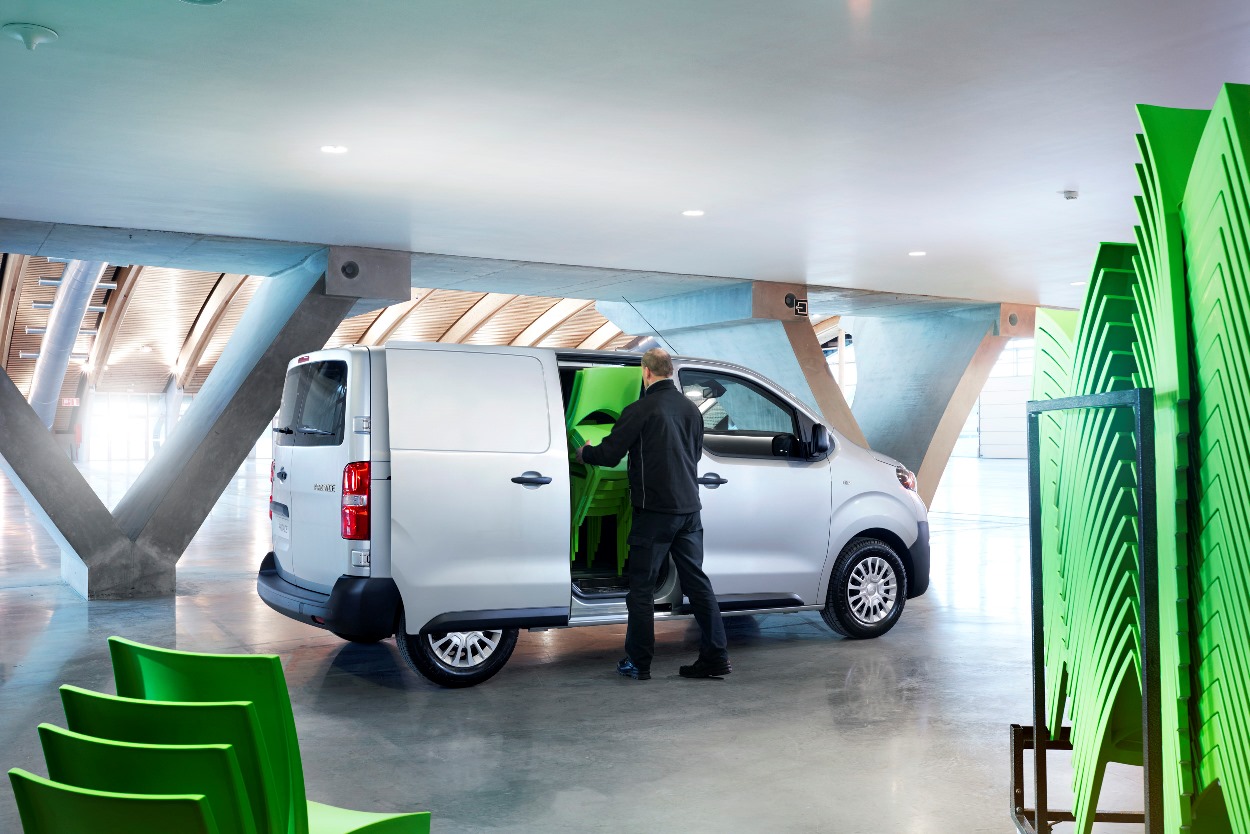 Yeni Toyota Proace Van 2016