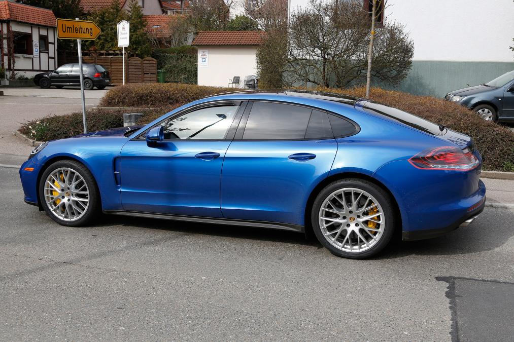 2016 Porsche Panamera �n Prototip Resim Galerisi