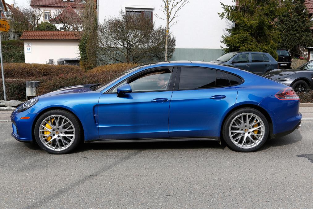 2016 Porsche Panamera �n Prototip Resim Galerisi