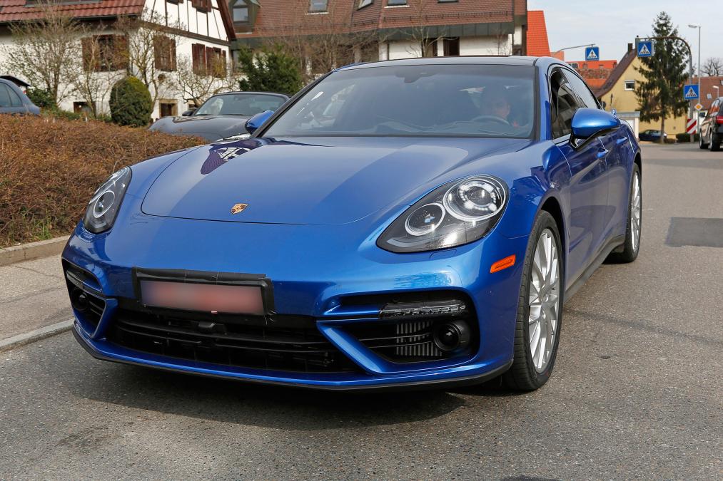2016 Porsche Panamera �n Prototip Resim Galerisi