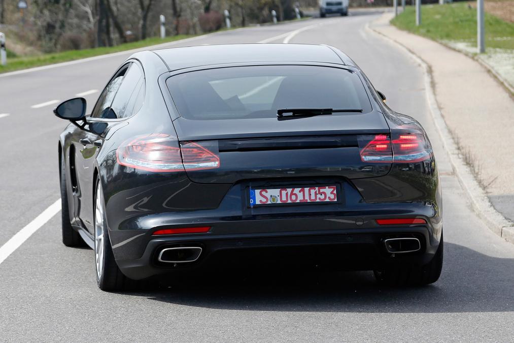 2016 Porsche Panamera �n Prototip Resim Galerisi