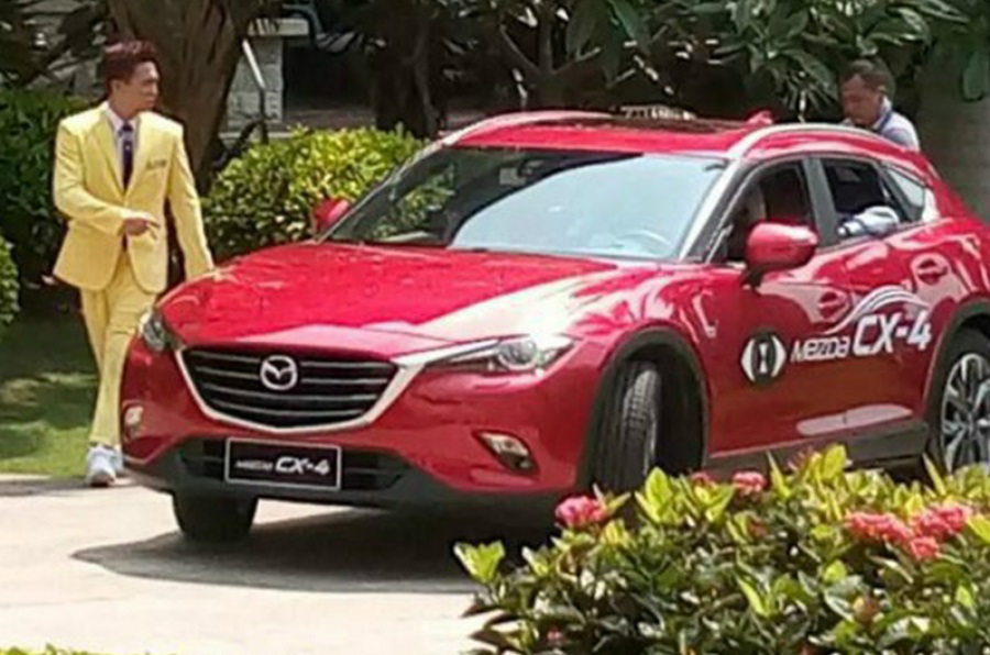 Yeni Mazda CX-4 Yollara ��k�yor Resim Galerisi