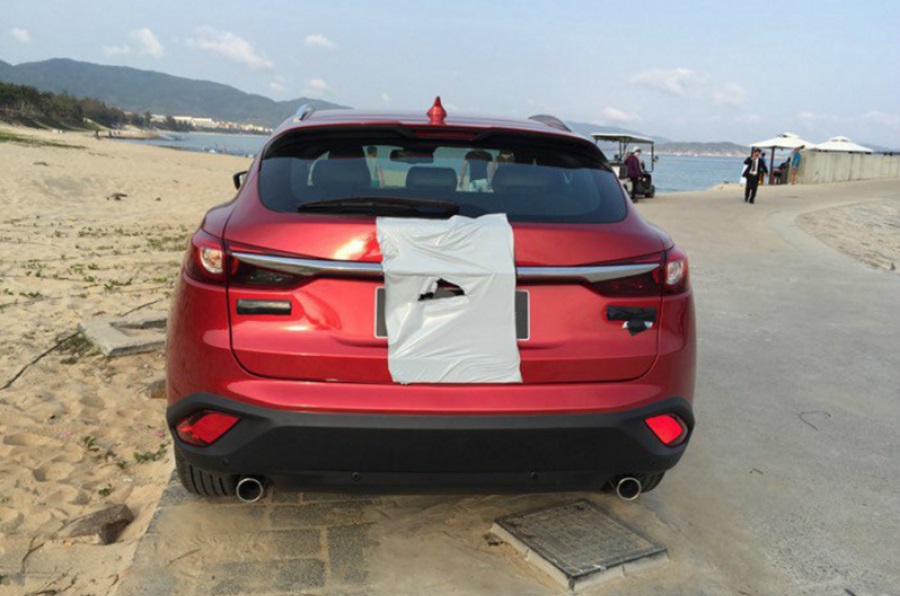 Yeni Mazda CX-4 Yollara ��k�yor Resim Galerisi