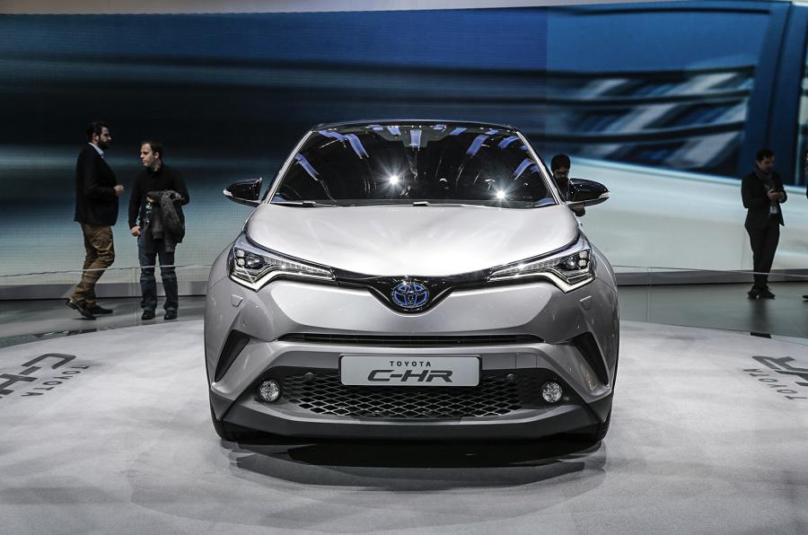 Yeni Toyota C-HR resim galerisi