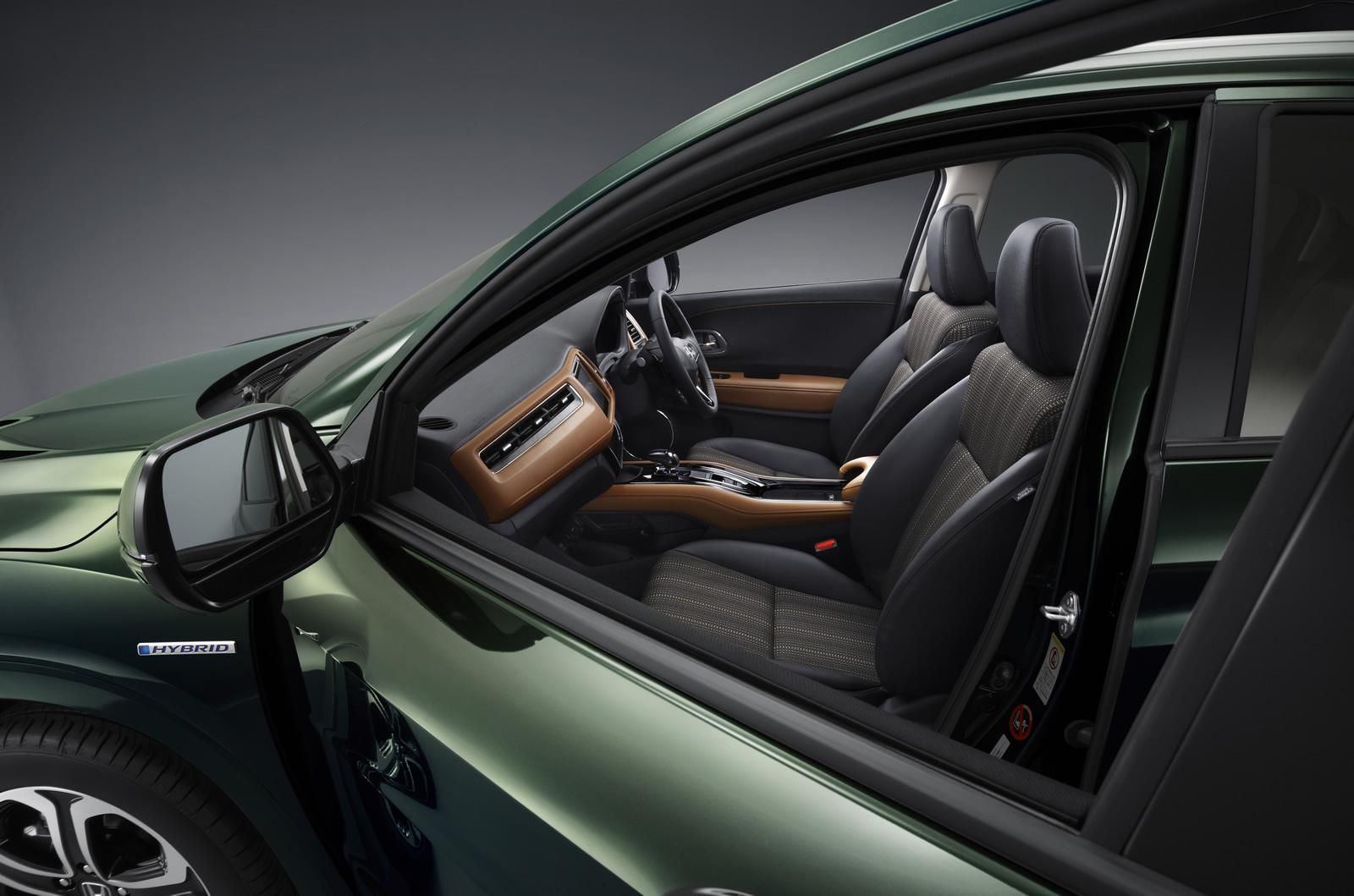 YEN HONDA VEZEL (URBAN SUV) RESM GALERS
